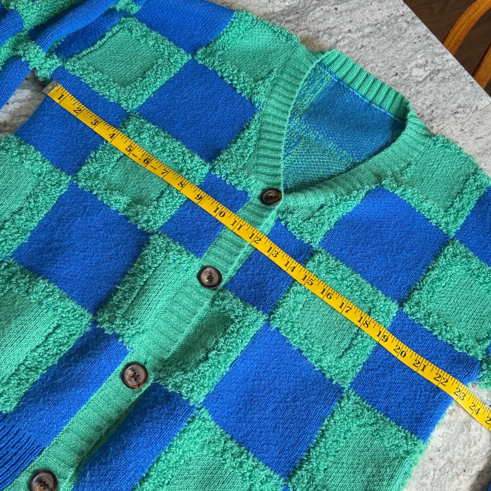 Chunky Checkered Cardigan - Picture 7 of 7